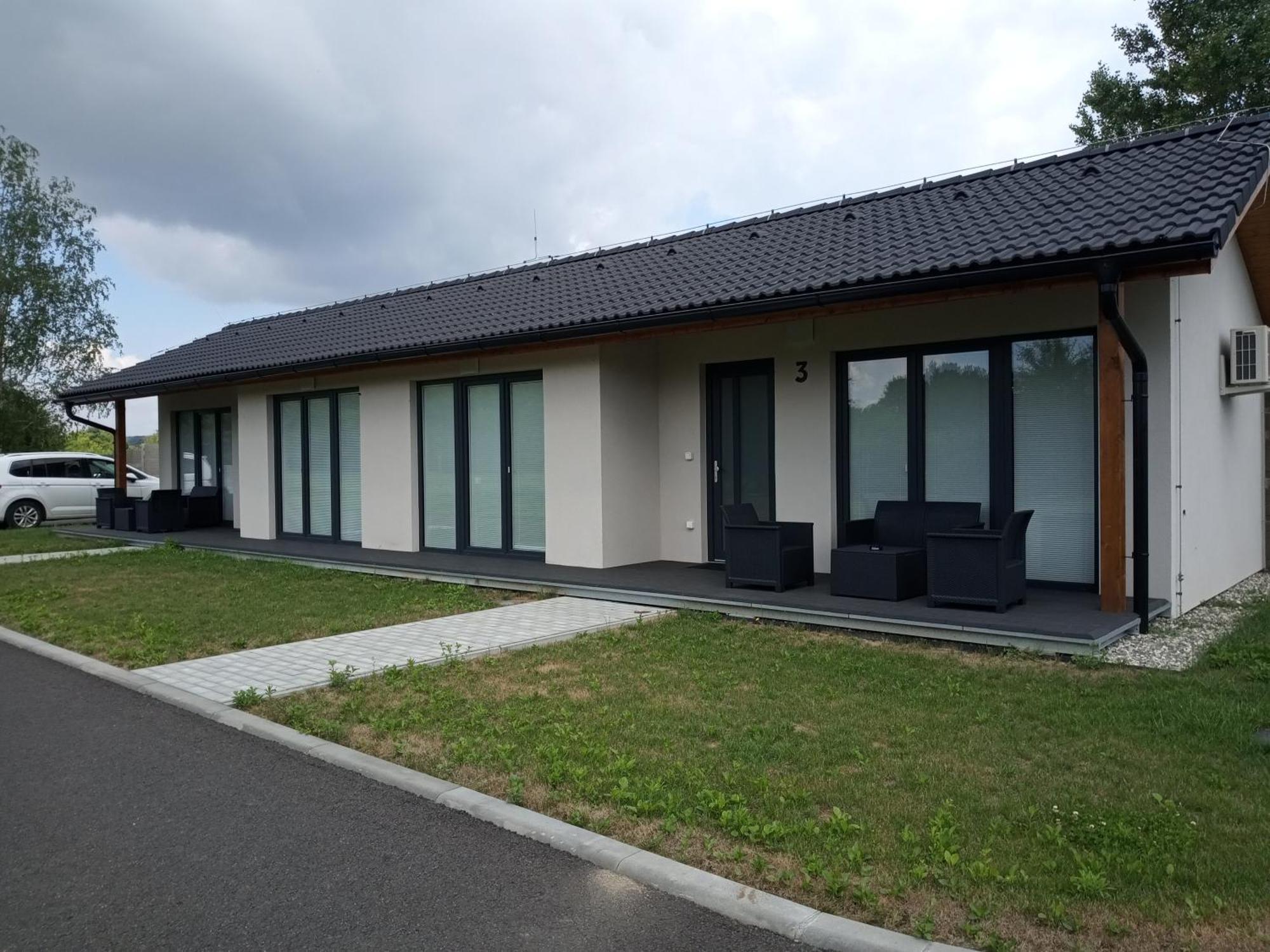 Skleniky Apartment Spytihnev